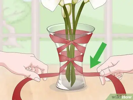 Image titled Decorate a Flower Vase with a Ribbon Step 9