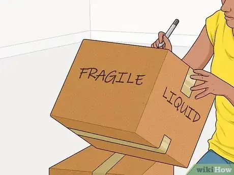 Image titled Pack Liquids for Shipping Step 14