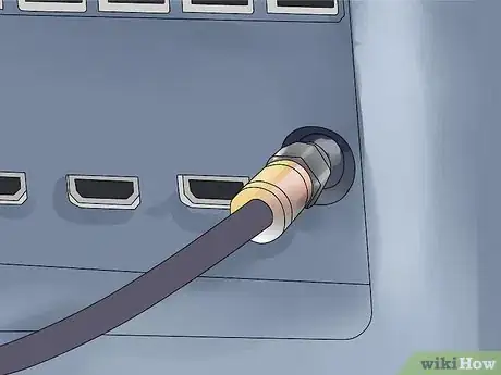 Image titled Make a TV Antenna with a Potato Step 5