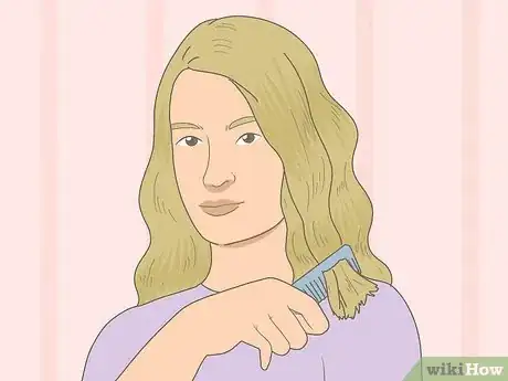 Image titled Cut Wavy Hair Yourself Step 1