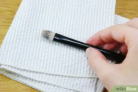 Image titled Clean Makeup Brushes with Alcohol Step 8