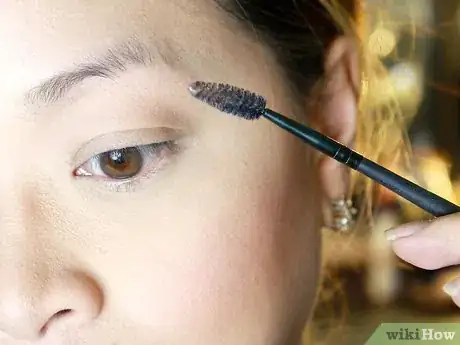 Image titled Make Your Eyebrow Hairs Straight Instead of Curly Step 2