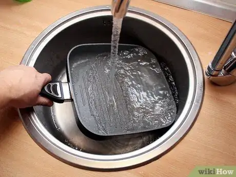 Image titled Clean Pots and Pans Step 20