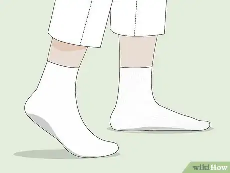 Image titled Match Clothes With White Pants Step 13