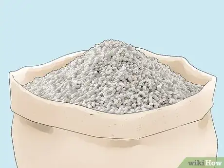 Image titled Tell if Your Lawn Needs Lime Step 11