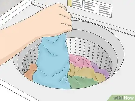 Image titled Remove Musty Smell from Clothes Step 2