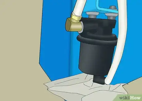 Image titled Change Your Mercruiser Water Separating Fuel Filter Step 4