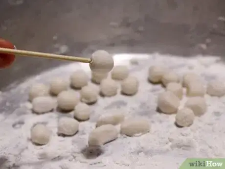 Image titled Make Beads from Flour and Water Step 5