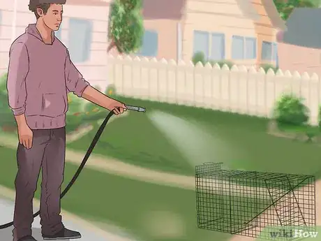 Image titled Approach and Release a Skunk from a Live Trap Step 11
