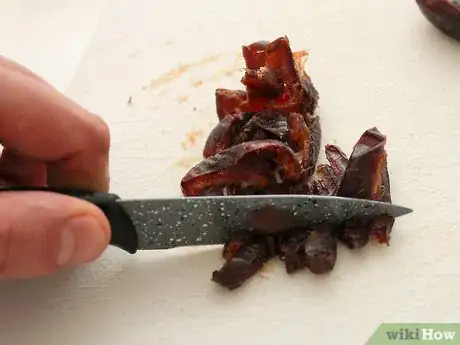 Image titled Finely Chop Dates Step 6