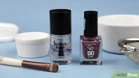 Image titled Make Matte Nail Polish Step 1