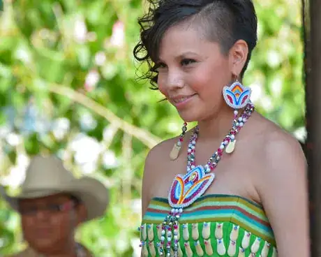 Image titled Santa Fe Indian Market   Fashion