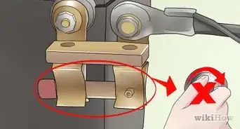 Attach a Car Battery Cut off Switch