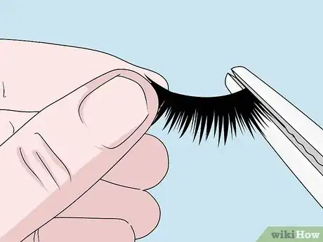 Image titled Trim False Eyelashes Step 2