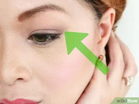 Image titled Do Makeup for Green Eyes Step 16