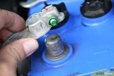 Image titled Remove Car Battery Terminals Step 5