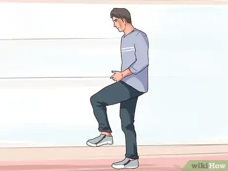 Image titled Jerk Step 1