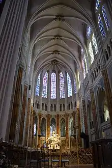 High Gothic; Chartres Cathedral choir (1210-1250)
