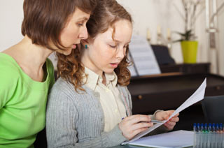 Reading an internet safety contract