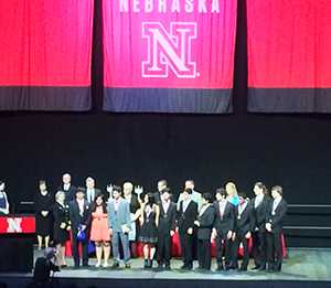 The 2015 National Science Olympiad Disease Detectives Event top 5 winning teams receive their awards presented by CDC’s Captain Diana Bensyl.